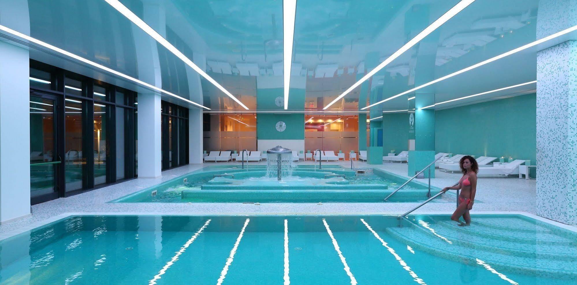 Fonte Del Benessere Resort カステルペトローゾ エクステリア 写真