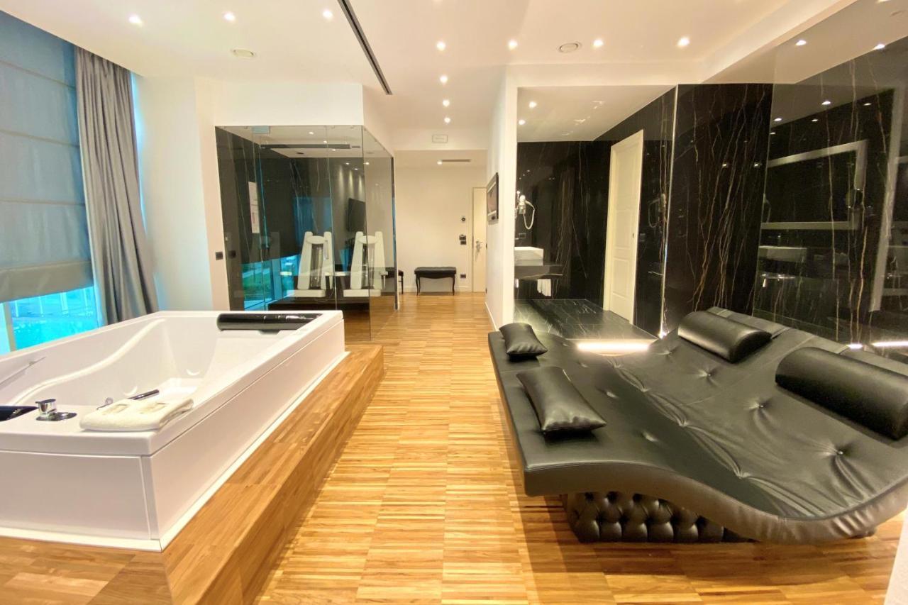 Fonte Del Benessere Resort カステルペトローゾ エクステリア 写真
